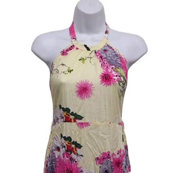 Lovely in Bahli Floral Open Back Dress With Back-Slit Tags - Picture 2 of 11
